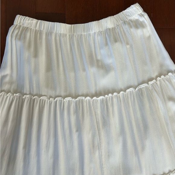 Brandy Melville White maxi tiered skirt one size fully lined excellent condition - Picture 11 of 12